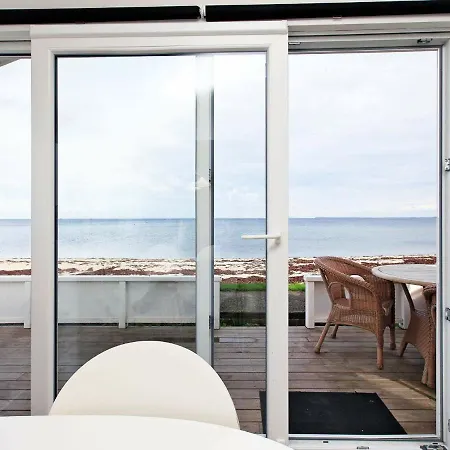 Enticing Holiday In With Sea Nearby