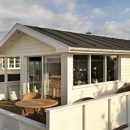 Enticing Holiday In With Sea Nearby Ferienhaus *