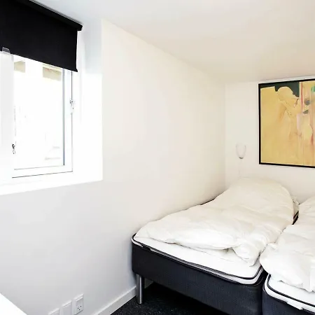 Vakantiehuis Enticing Holiday In With Sea Nearby